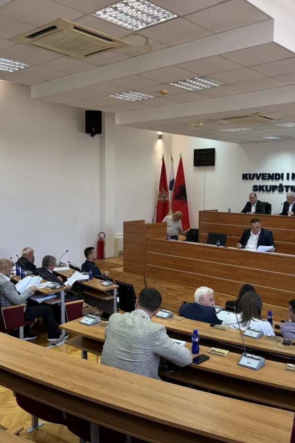 Na sjednici SO Tuzi raspravljali o gradskom preduzeću, Duković poručio&nbsp;Radnjama u Deponiji da se pozabavi država