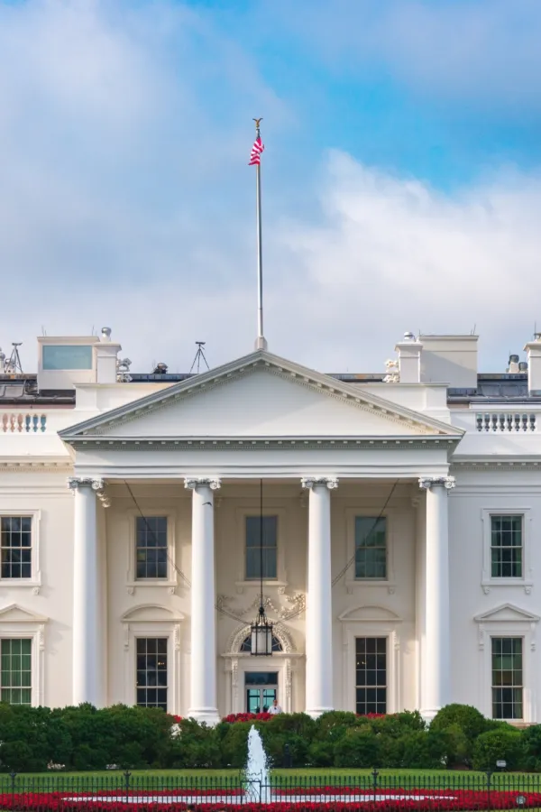 Milioni ljudi bi mogli ostati bez plata, ekonomija klizi ka recesiji