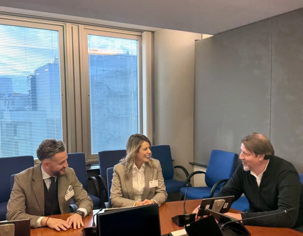 Novaković Djurović i Radovanić sa Tomasom Vajsom u EP: Crna Gora, kao naredna članica EU, treba razvojne ideje, ne populizam i nacionalizam