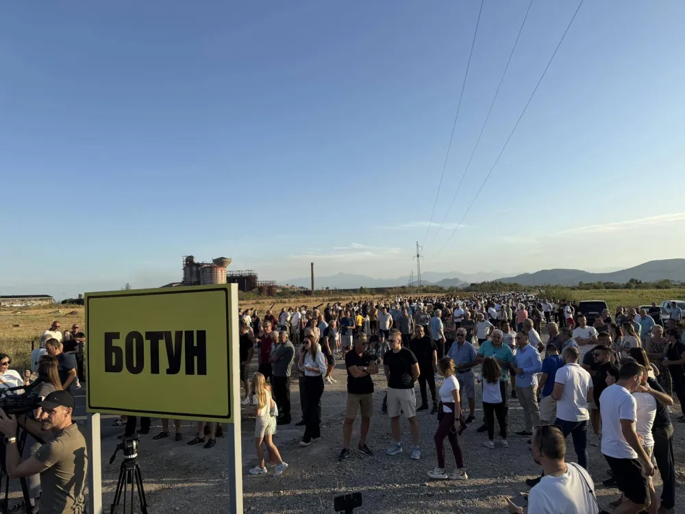 Sa protesta u Botunu