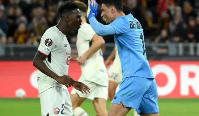 Golman Lila Berke Ozer izrastao u junaka na "Olimpiku"