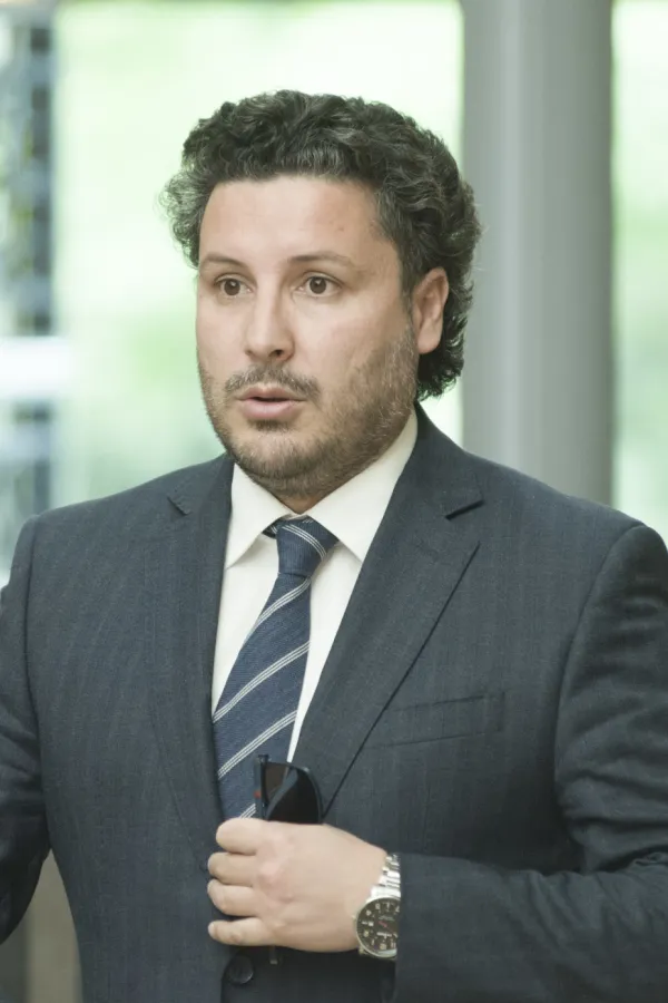 Abazović: Pozdravljam jutro&scaron;nju akciju SDT-a i SPO-a u kojoj je li&scaron;eno slobode vi&scaron;e lica zbog &scaron;verca cigareta