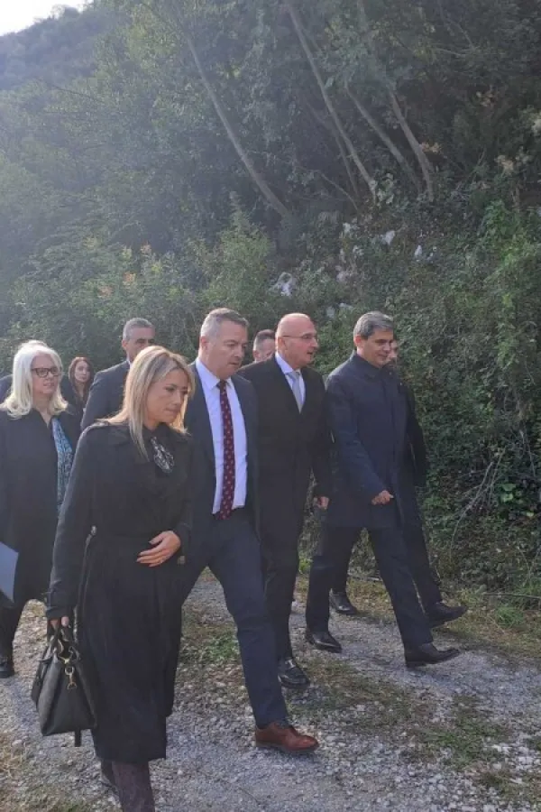 Položeni vijenci u Morinju: Kultura sjećanja važna i za Hrvatsku i za Crnu Goru