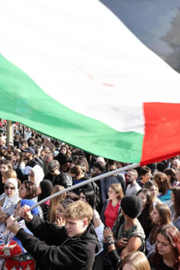 Barselona: Desetine hiljada demonstriraju u znak podr&scaron;ke Palestincima