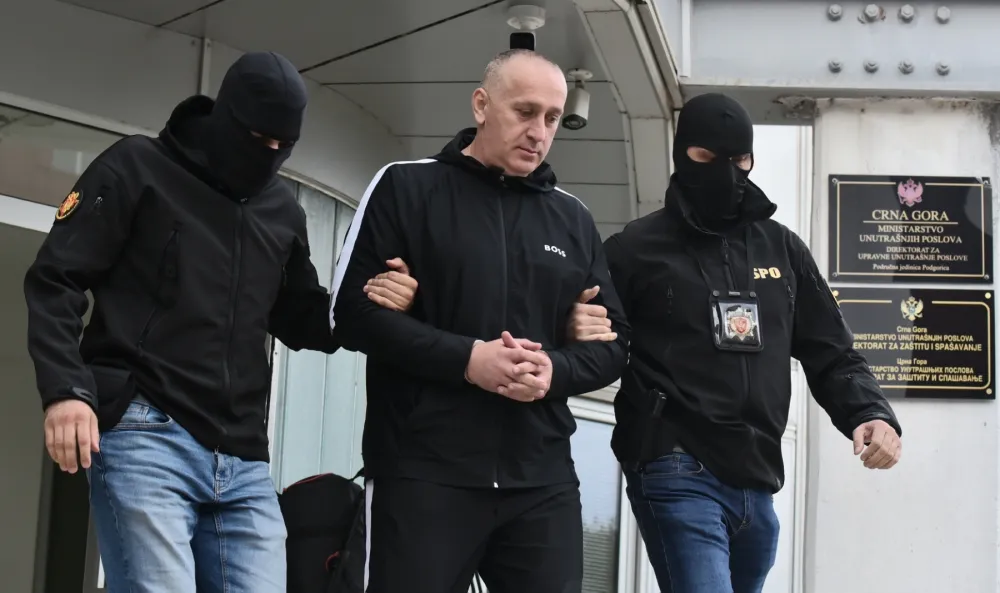 Ko je Vladan Lazović: Od "crnih trojki" do optužbi za praćenje advokata