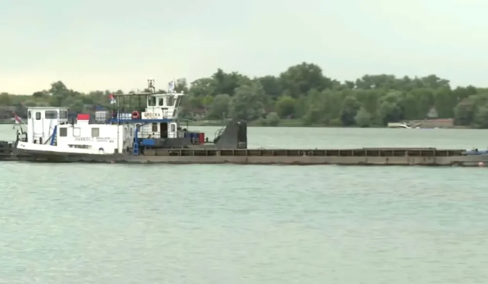 Prevrnuo se čamac na DUnavu