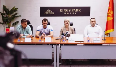 Sa konferencije za novinare