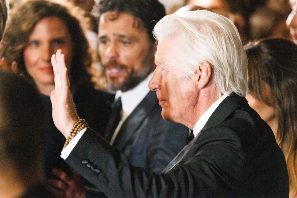 Ričard Gir: Dosta sa liderima kao &scaron;to su Netanijahu ili Tramp