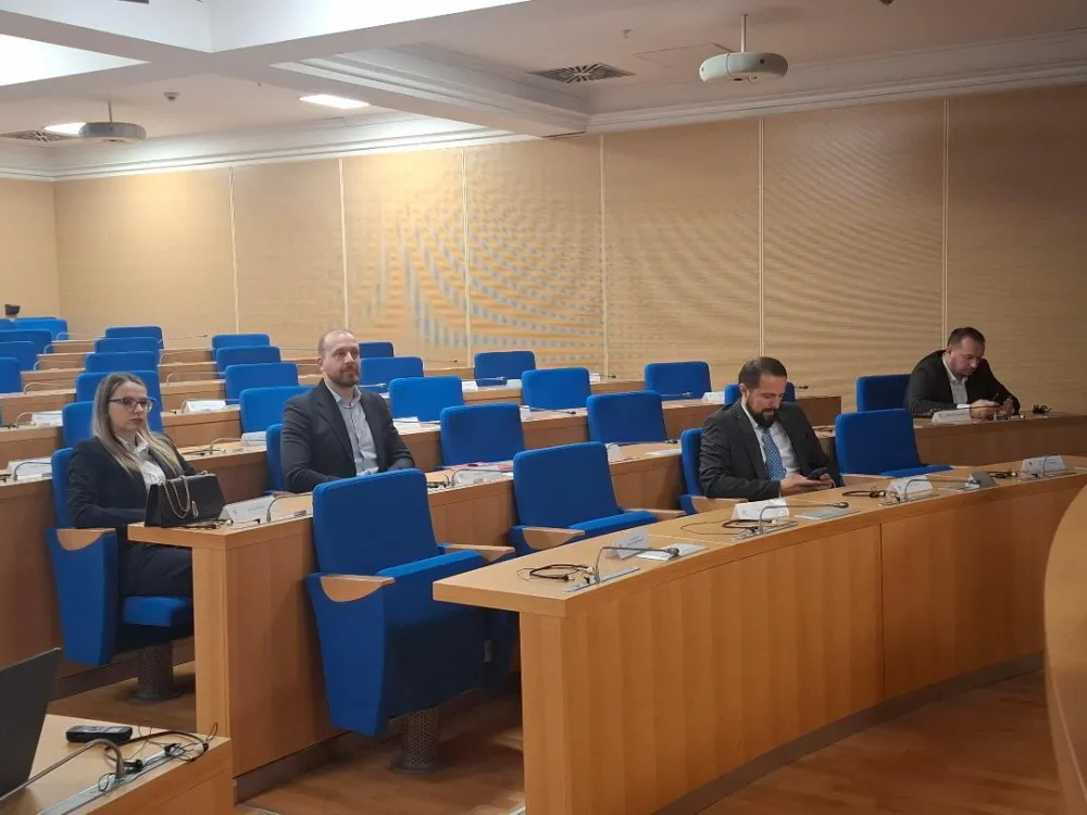 Članovi odbora za statut i propise 