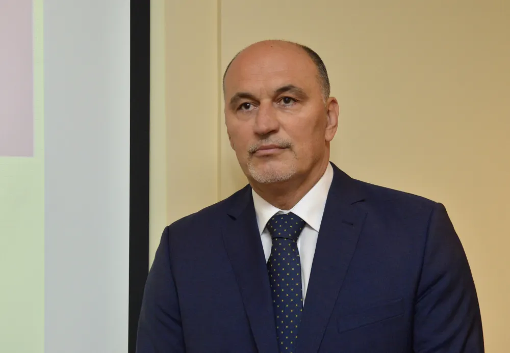 Nastavljena istraga protiv navodne kriminalne grupe Aleksandra Mijajlovića: Miomiru M. Mugo&scaron;i vje&scaron;tače telefon