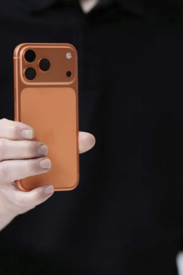 iPhone opet postavlja trendove: Narandžasta boja stiže i na Androide&nbsp;