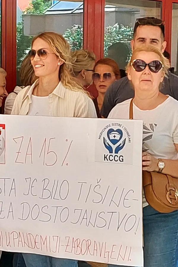 Medicinske sestre i tehničari dolaze pred Vladu jer ih premijer ignori&scaron;e