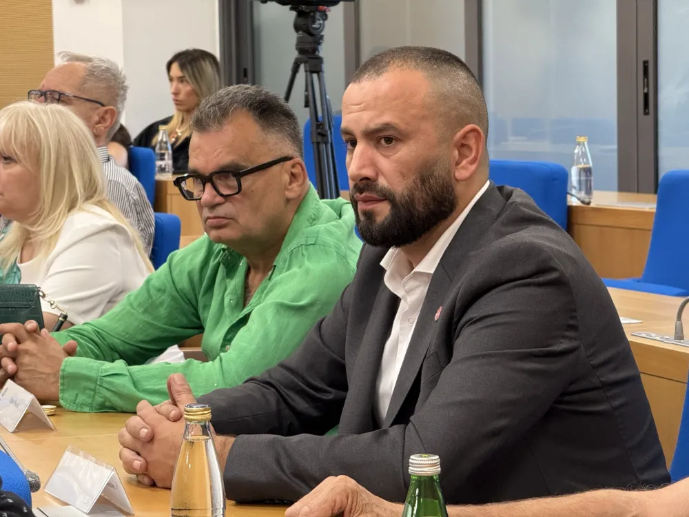 Milivoje Brković, Sjednica skup&scaron;tine Glavnog grada 28. avgust