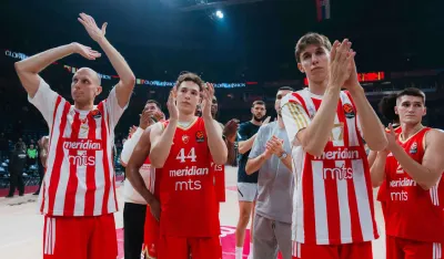 Ko&scaron;arka&scaron;i Crvene zvezde