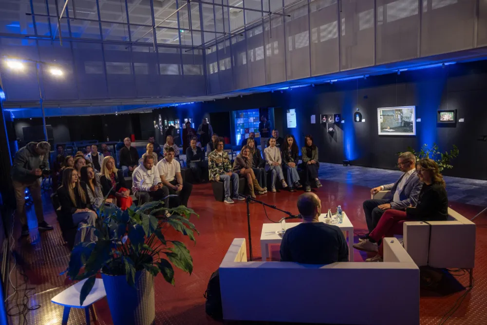 Vje&scaron;tačka inteligencija nije ni spas ni prijetnja već ogledalo ljudske svijesti i vrijednosti