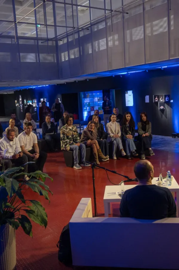 Vje&scaron;tačka inteligencija nije ni spas ni prijetnja već ogledalo ljudske svijesti i vrijednosti