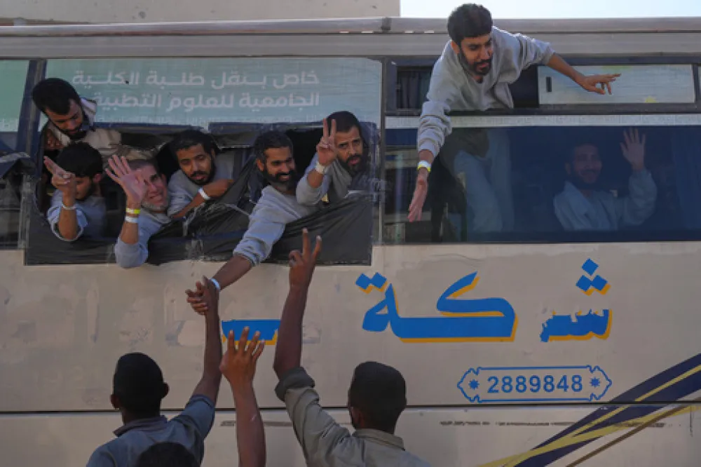 Palestinci oslobođeni iz izraelskog zarobljeni&scaron;tva stigli u Gazu i na Zapadnu obalu: "Bila je to neopisiva patnja"