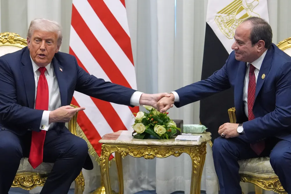 Tramp i Fatah Sisis na Samitu u Egiptu