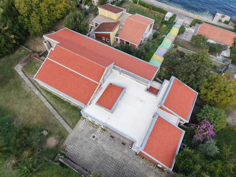 Zavr&scaron;ena rekonstrukcija krova O&Scaron; "Ivo Visin"