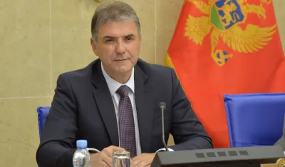 Policija istražuje da li je Petar Ivanović "presjekao" premijerovu kolonu i uputio uvrede