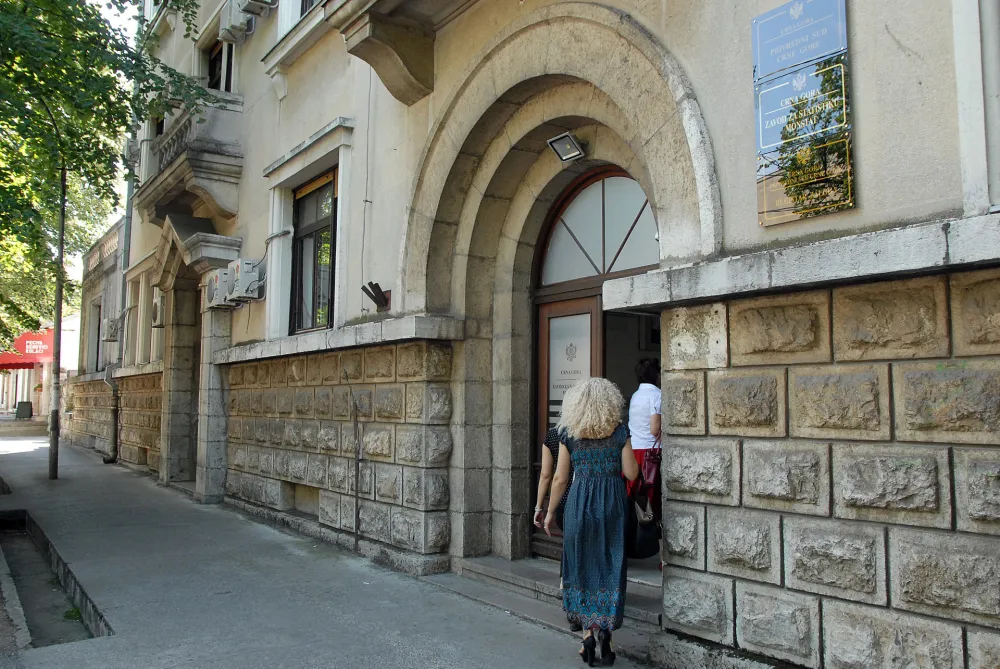 Zaposleni u sudskoj administraciji traže 30 odsto veće plate i kolektivni ugovor