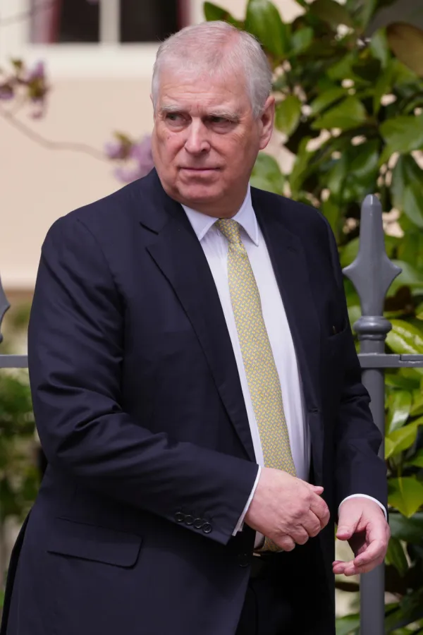 Princ Endru se odrekao svih titula i počasti