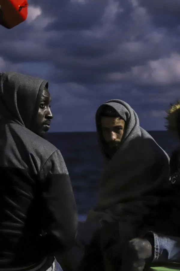 Najmanje 20 migranata nestalo u brodolomu, najmanje jedna osoba poginula