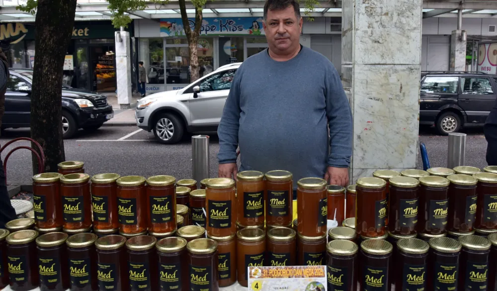 Zavr&scaron;eni &bdquo;Podgorički dani meda&ldquo;: Gdje je med, tu je i zdravlje