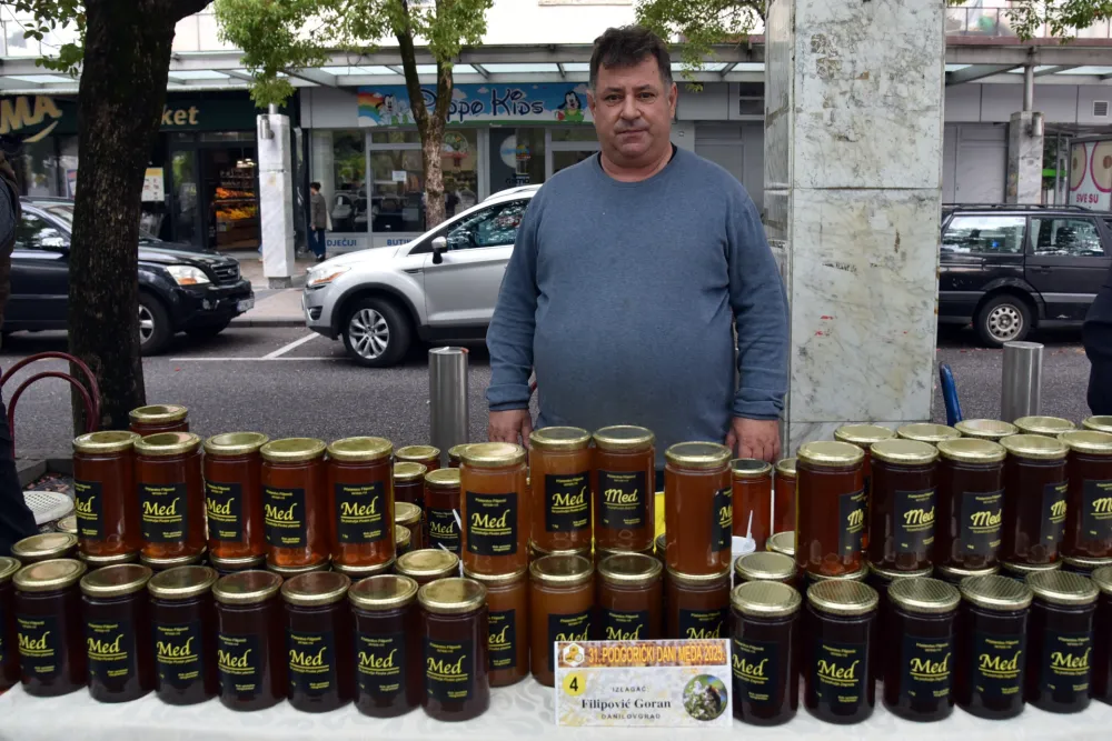 Zavr&scaron;eni &bdquo;Podgorički dani meda&ldquo;: Gdje je med, tu je i zdravlje