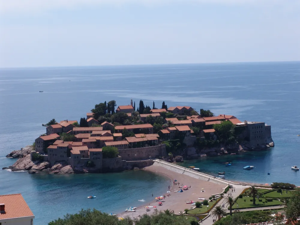 "Sveti Stefan hoteli" &scaron;est mjeseci bez prihoda, minus 138 hiljada