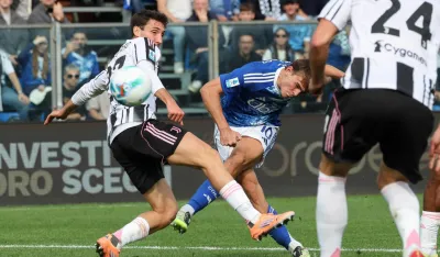 Niko Paz efektno zatresao mrežu Juventusa