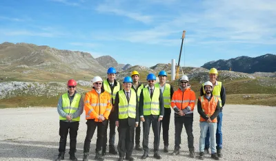 Počela montaža vjetroturbina na VE &bdquo;Gvozd&ldquo;, prisustvao ambasador Njemačke u Crnoj Gori