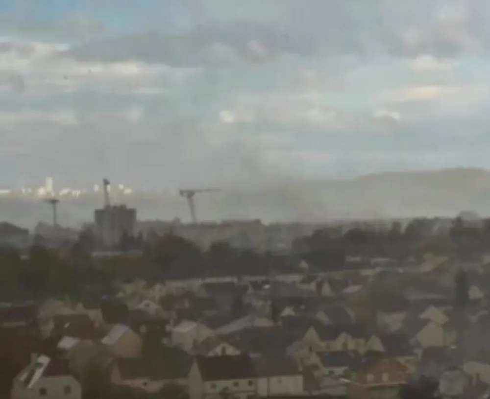 (VIDEO) Tornado pogodio oblast sjeverno od Pariza, jedna osoba poginula