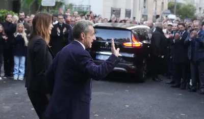 Sarkozi stigao u zatvor, počinje izdržavanje kazne