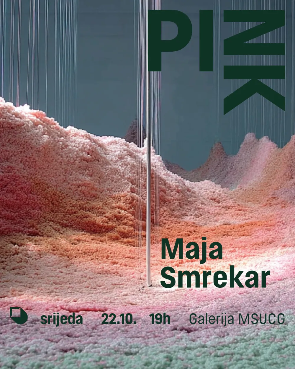 Izlaže Maja Smrekar