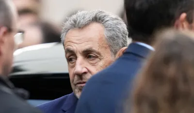 Tri zatvorenika prijetila smrću Sarkoziju