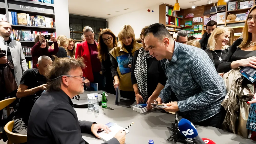 Svoje malo privatno prosvjetljenje dugujem velikim piscima