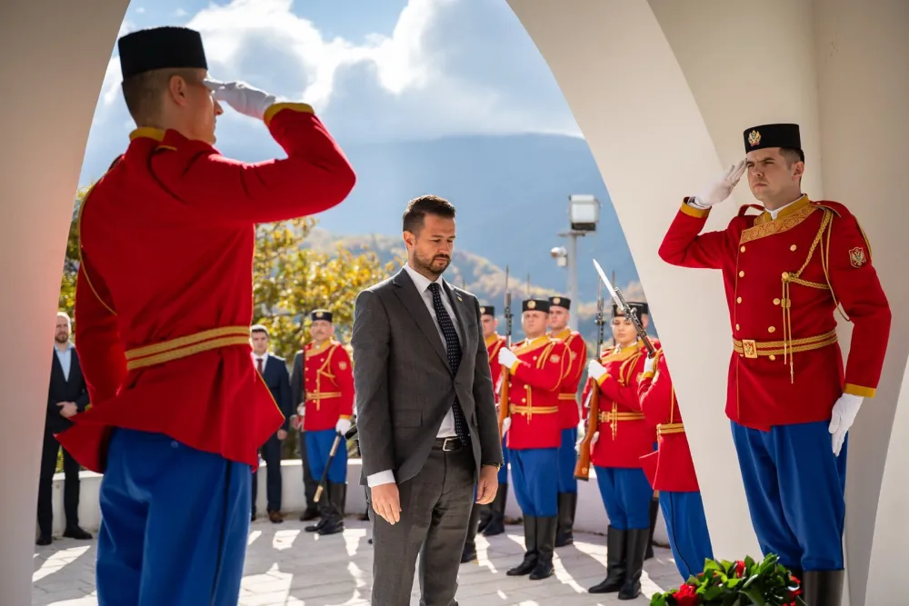 Milatović položio vijenac na spomenik junacima Mojkovačke bitke
