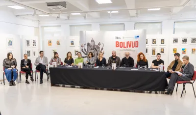 Комплетна екипа представе "Боливуд"