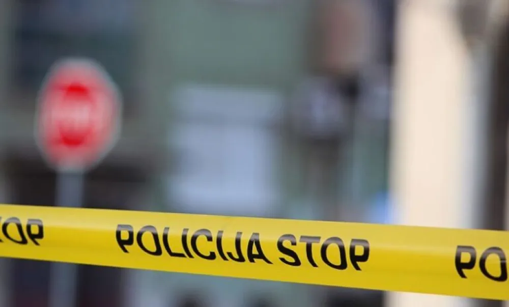 Sisak: Otac polio sina benzinom pa ga zapalio