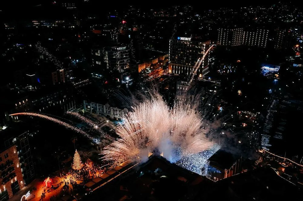 Budva sija za 500.000 eura