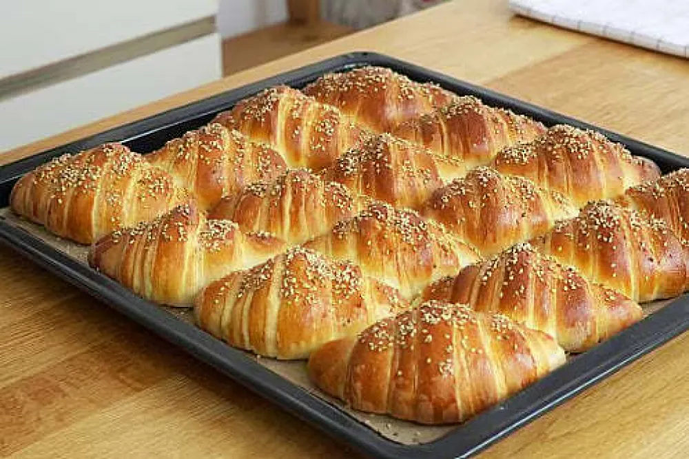 Napravite lisnate kiflice kod kuće: Isprobajte recept za savr&scaron;eno mekano pecivo