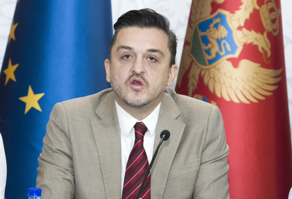 BIRN: Vuković diplomirao na fakultetu bez akreditacije