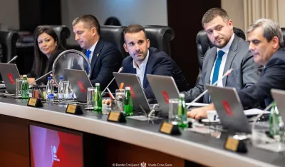 Vlada utvrdila Predlog zakona o pred&scaron;kolskom vaspitanju i obrazovanju i izmjene Zakona o strancima