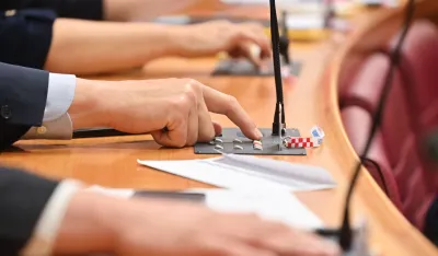 Pupovac: Istrajaćemo na tužbi zbog negiranja zločina NDH u Saboru; Arbutina: Te snage dobijaju sve vi&scaron;e glasova