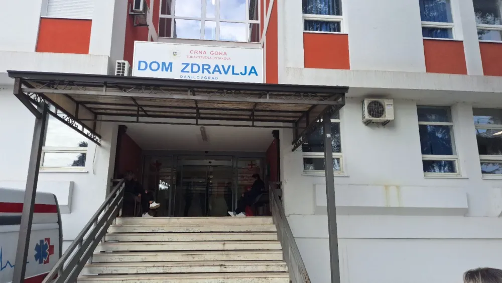 Hitna pomoć u Danilovgradu privremeno izmje&scaron;tena u prostorije Doma zdravlja
