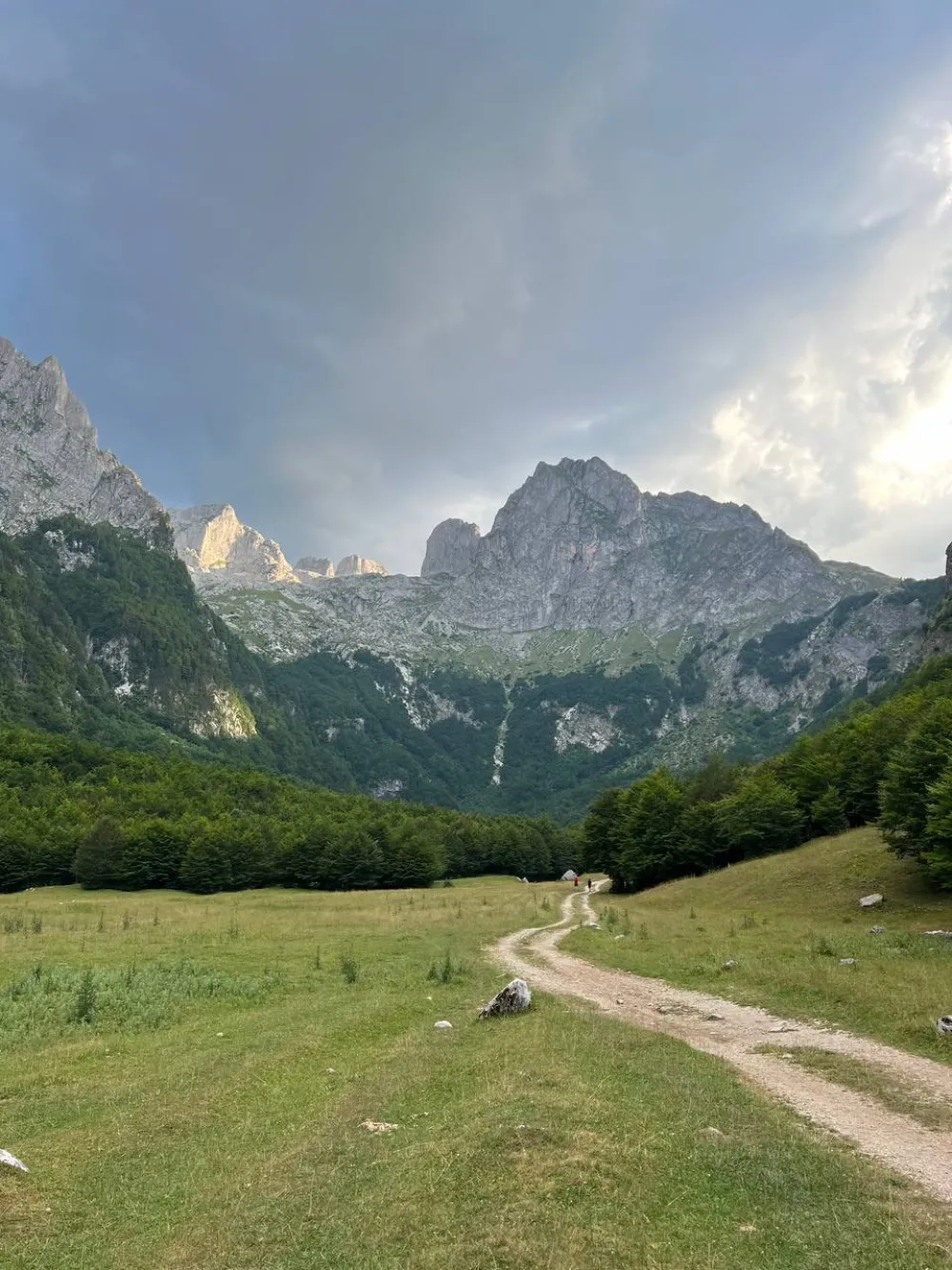 "Gvozdenim putevima" do atraktivnih vrhova Prokletija