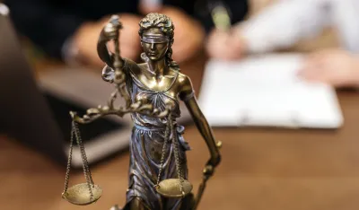 Nastavljeni pregovori sindikata prasuđa i Ministarstva pravde, obustava rada i dalje na snazi