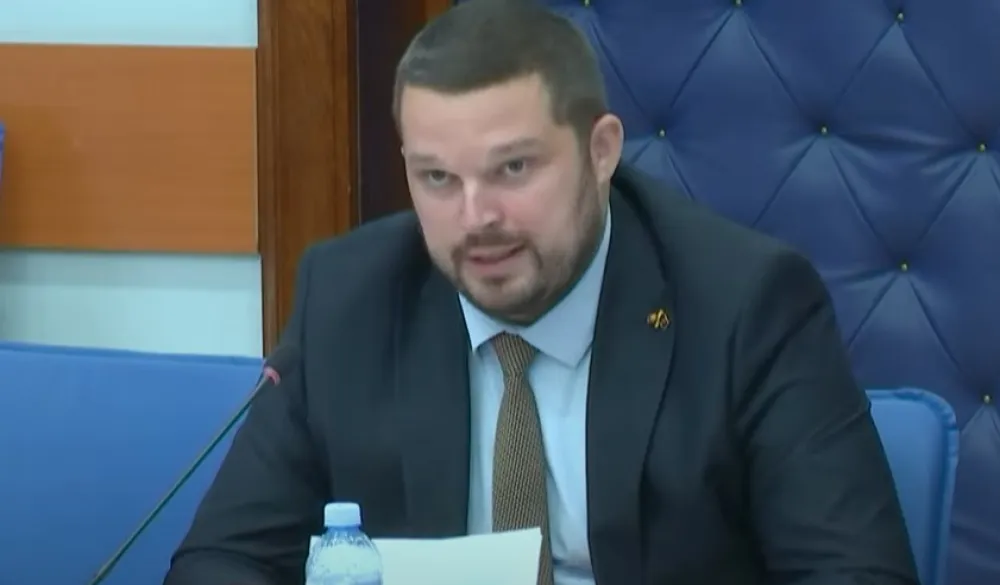 Mikić:&nbsp;Ako se partije ne dogovore oko otvorenih lista, da se pitaju građani