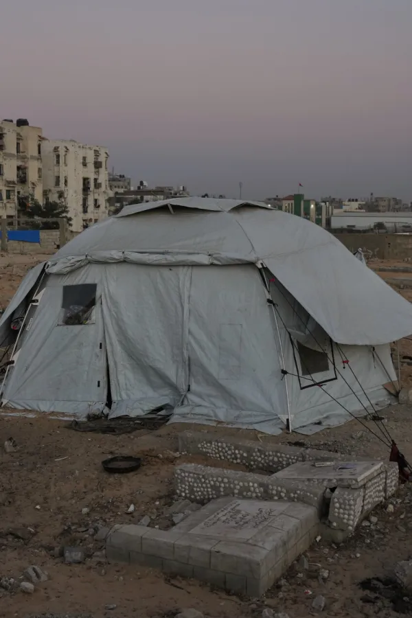 Udari u Gazi ne prestaju; Bombardovane kuće i stambena naselja